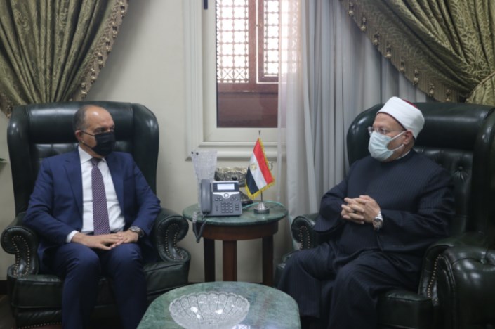 مفتي الديار المصرية يهنىء الملك والأردن