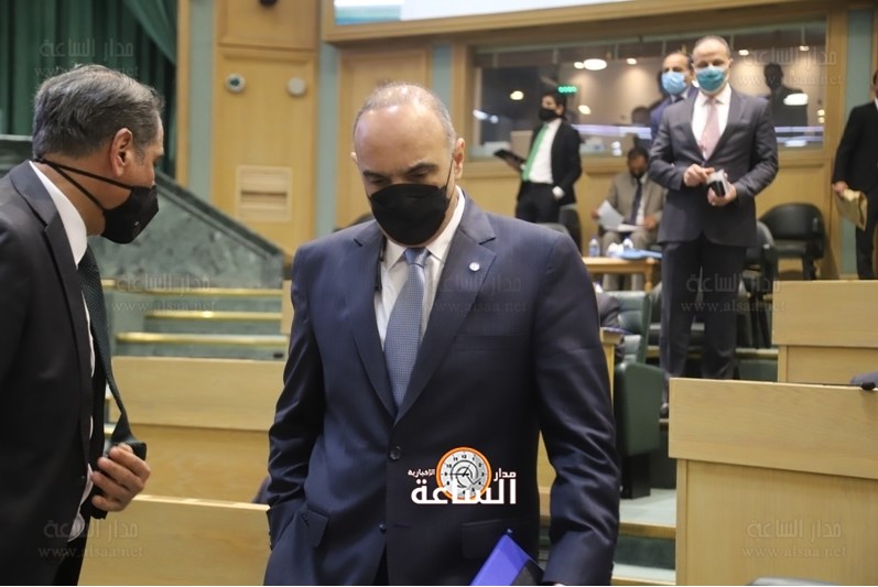 الخصاونة يهنئ الأردنيين برمضان