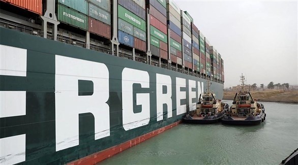 هيئة قناة السويس تسمح لفردين من