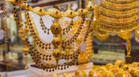 الذهب يحوم قرب ذروة 7 أسابيع