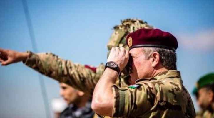 القائد الأعلى يتابع تمرينا عسكريا تعبويا