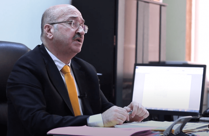 شركس يحذر من “الركون” بعد هبوط