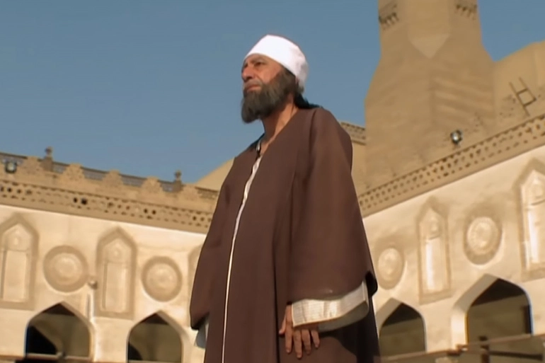 ولد مع إحياء الخلافة وحشد المماليك