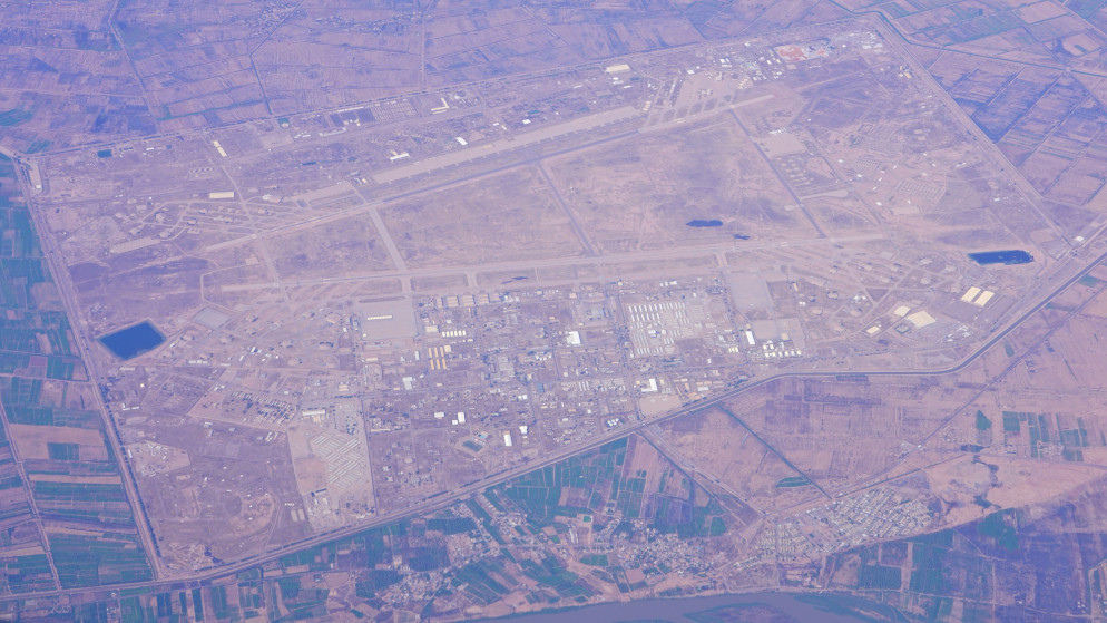 5 صواريخ تستهدف قاعدة جويّة تضمّ