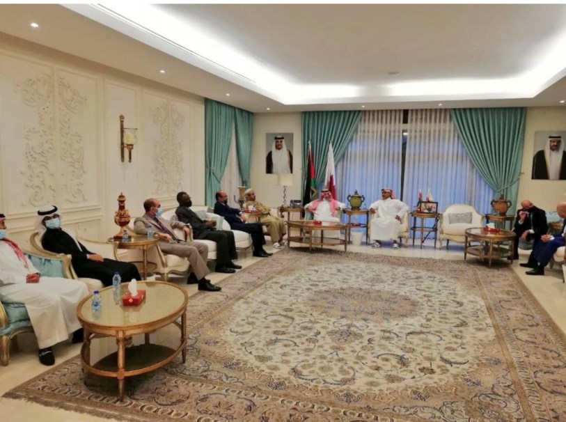 آل ثاني يقيم أول إفطار رمضاني