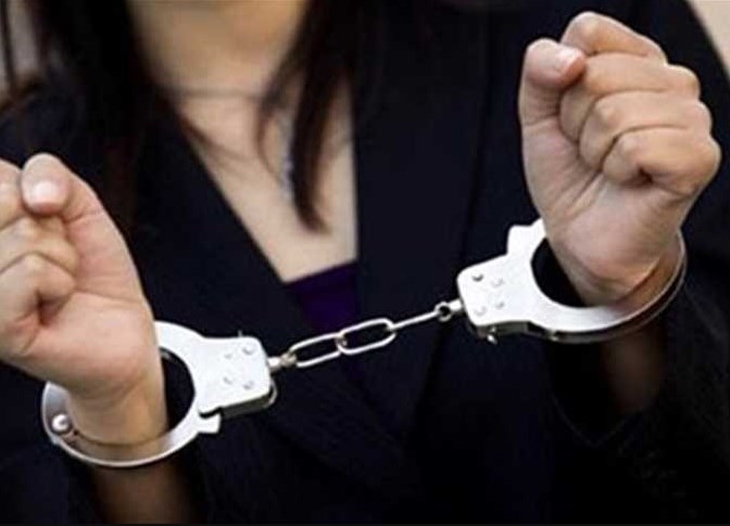 اتذكرون مضيفة الطيران.. الحبس 4 أشهر