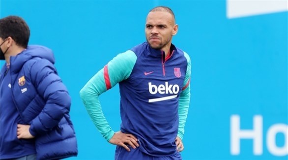 إصابة مهاجم برشلونة بالتواء في الكاحل
