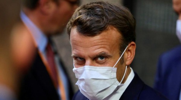 ماكرون: لن نتنازل أمام الإرهاب الإسلامي