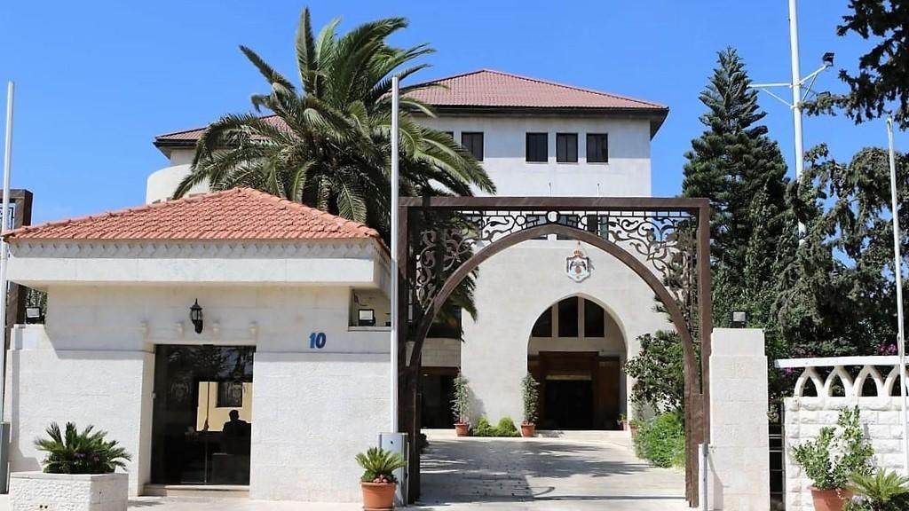 الحكومة تعلن عن وظيفة قيادية شاغرة..