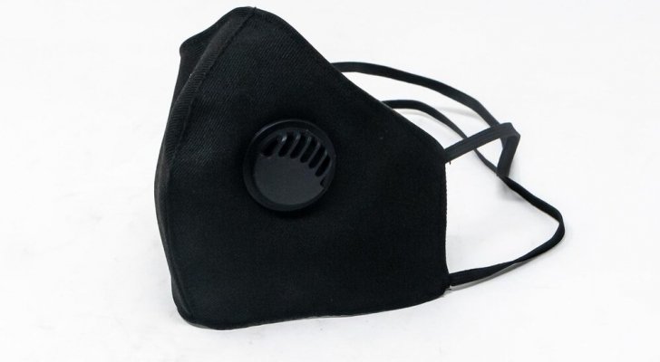 وزارة الصحة توصي باستخدام الكمامات الخالية