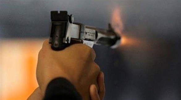 جواهري يطلق النار على شخصين خلال