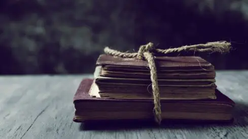 في رعاية العلم والمعرفة