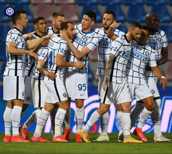 رسميا.. إنتر ميلان يكسر هيمنة يوفنتوس