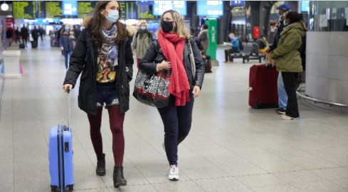 أوروبا تنوي تخفيف قيود دخول السياح