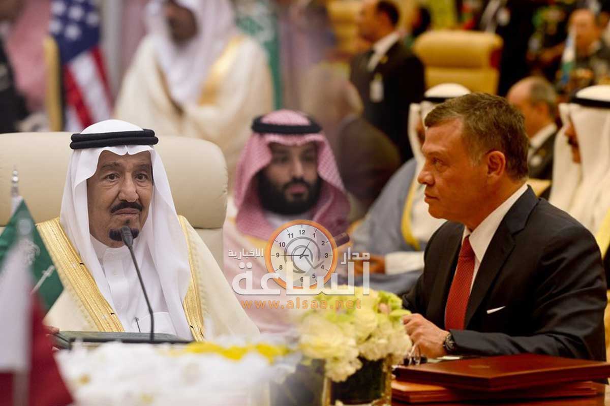 الملك يهنىء العاهل السعودي بحلول شهر