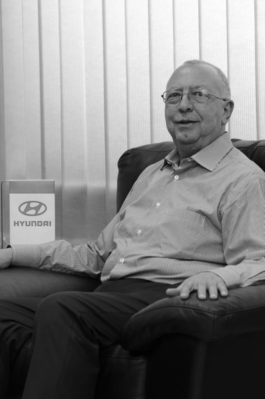 رجل الأعمال حسن عليان.. في ذمة