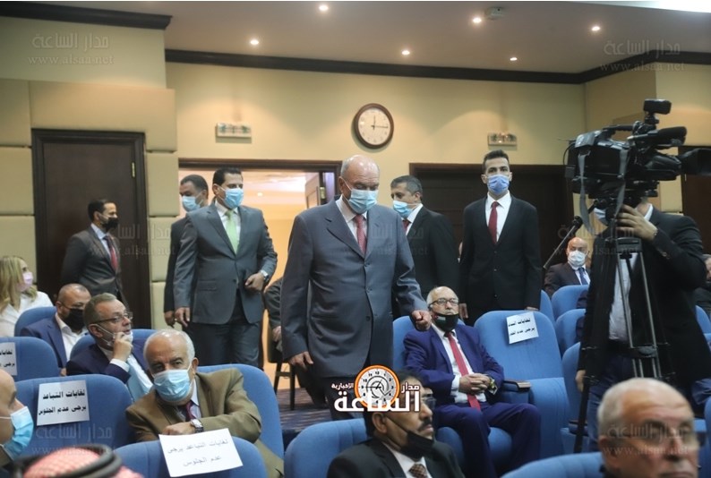 الفايز يلتقي فاعليات حزبية ونقابية وهذا