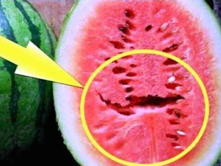 ماذا يعني وجود هذه الشقوق داخل