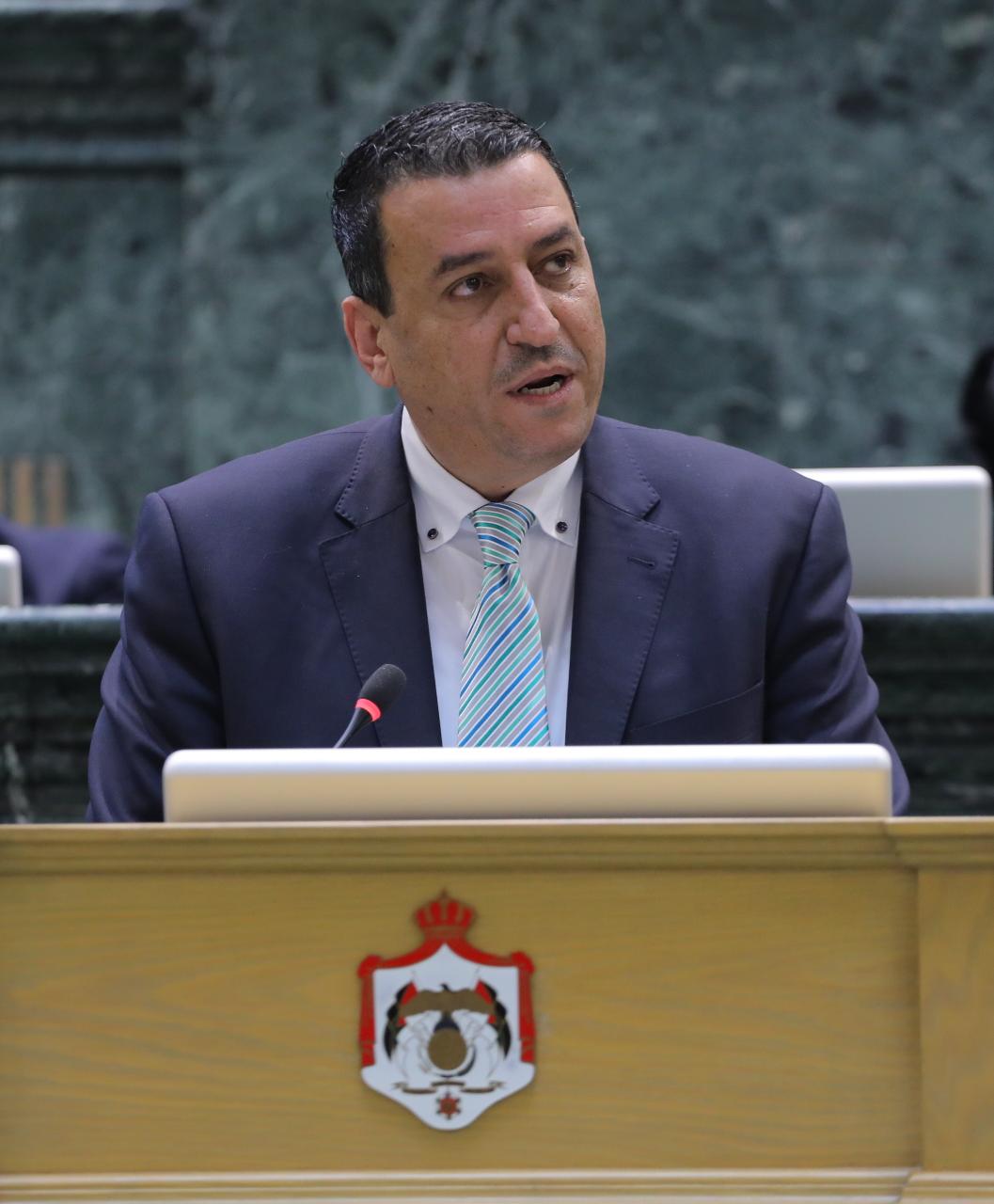 النائب البستنجي: حي الشيخ جراح شوكة