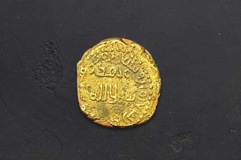 بعد عرضه للبيع على الإنترنت.. الشرطة