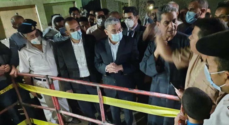 6 وفيات و13 إصابة بسقوط مصريين