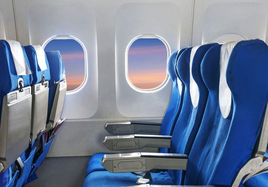 كيف تختار مقعدك في الطائرة للوقاية