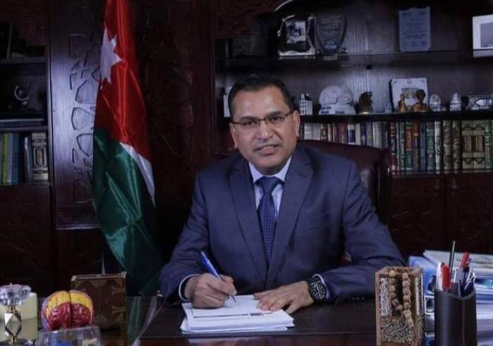 الدكتور عبدربه القبيلات يعلن تبرعه بإجراء