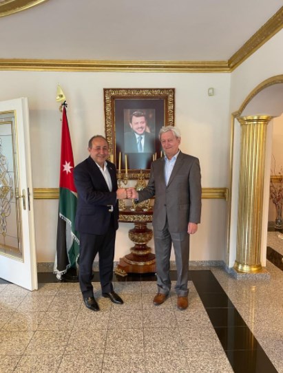 مسؤولون هنغاريون في دارة القنصلية الاردنية