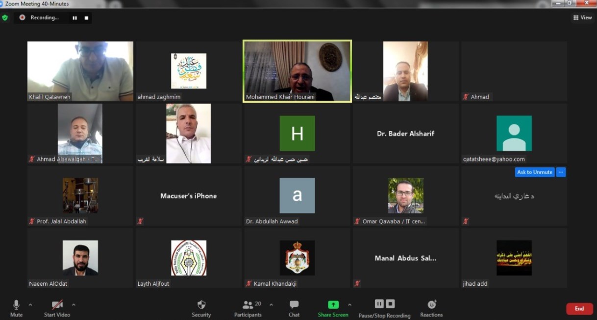 أسرة الطفيلة التقنية تتبادل التهاني بالعيد