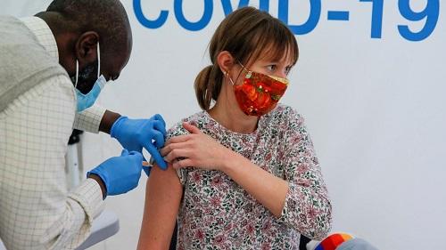 ماذا يحدث عند أخذ لقاحين مختلفين؟