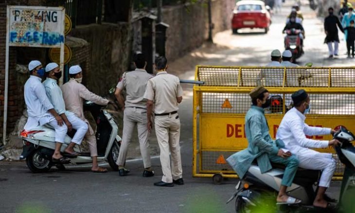 الهند تسجل أكثر من 326 ألف