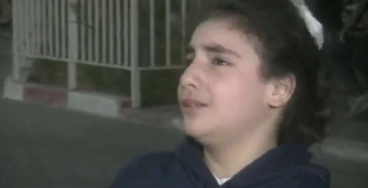 “نايمة جنب ماما وصحيت كل شي