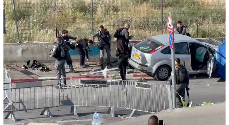 6 إصابات في هجوم بواسطة سيارة