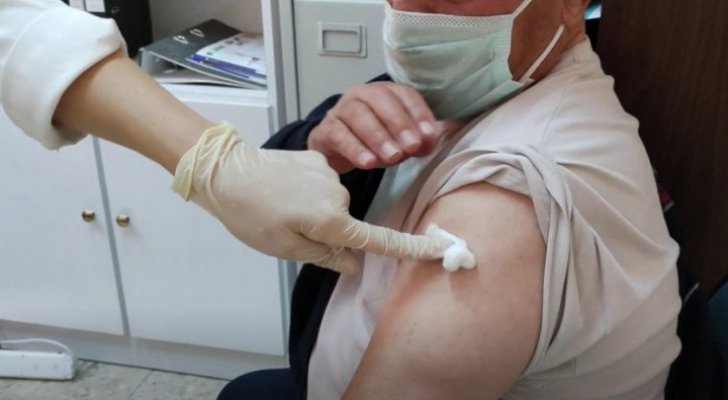 أكثر من 9 آلاف شخص تلقوا