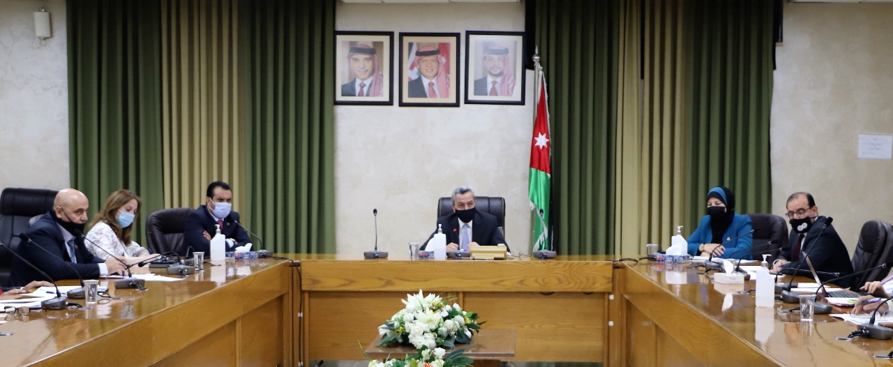 التربية ترفع وتيرة استعداداتها لامتحان التوجيهي