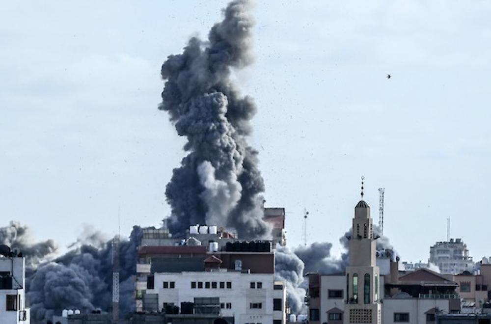 220 شهيدا منهم 63 طفلا و36