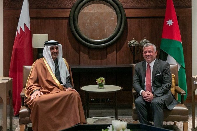 الملك يؤكد لأمير قطر ضرورة وضع