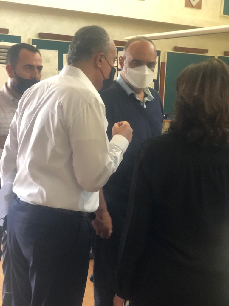 الخصاونة من غرفة العمليات في شركة