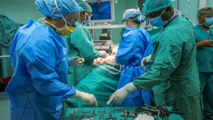 مريض نمساوي بتروا ساقه اليمنى وكان