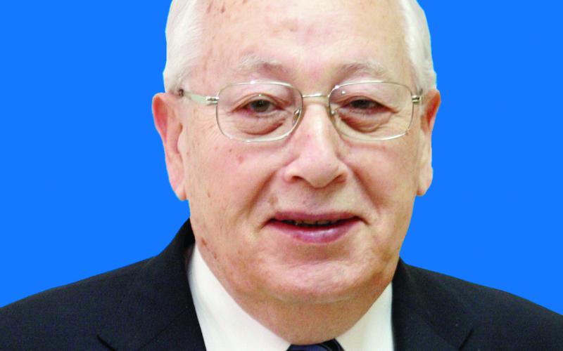 مندوبا عن الملك.. العيسوي يطمئن على