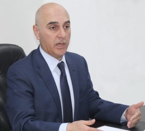 غسان الكايد ينهي عمله في مركز