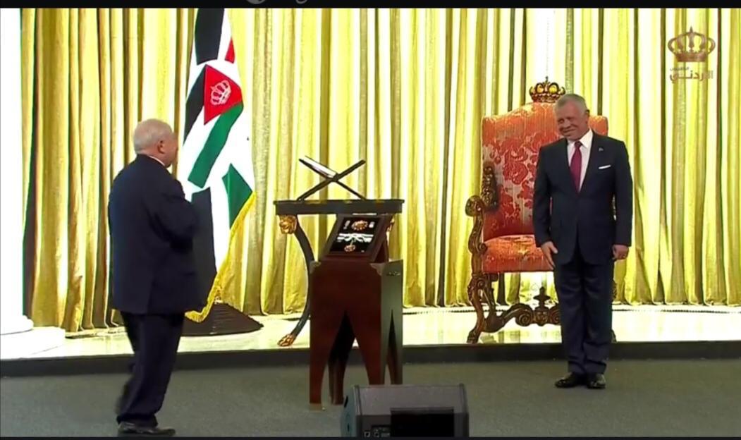 اسرة جامعة آل البيت تهنئ رئيس