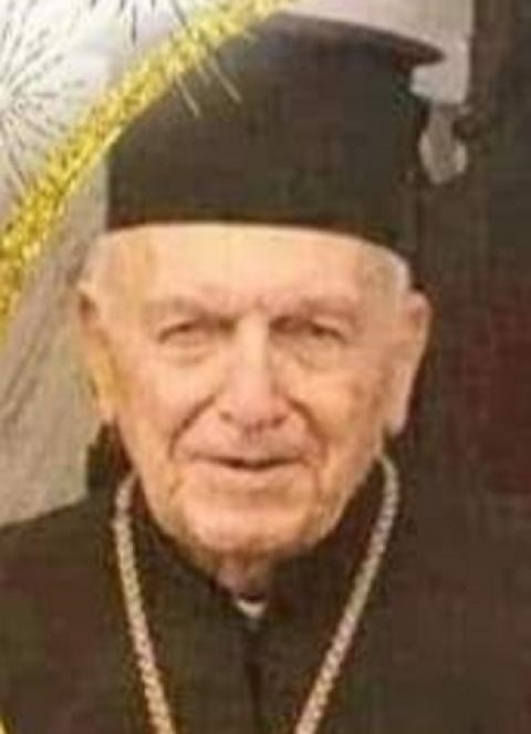 آل حداد يشكرون المعزين بوفاة والد