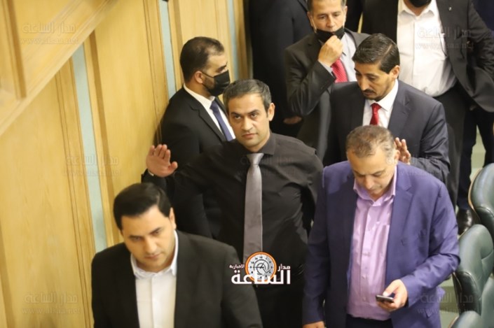 النواب بـ «جلسة مسائية» (صور)