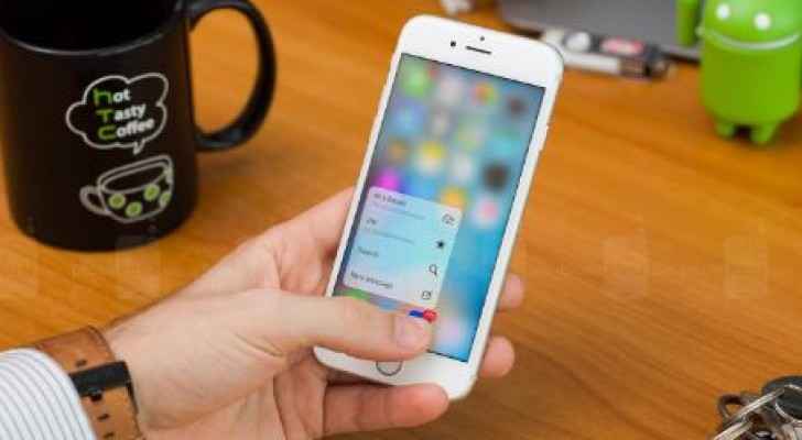 ’تنظيم الإتصالات‘ تحذر مستخدمي هاتف iPhone