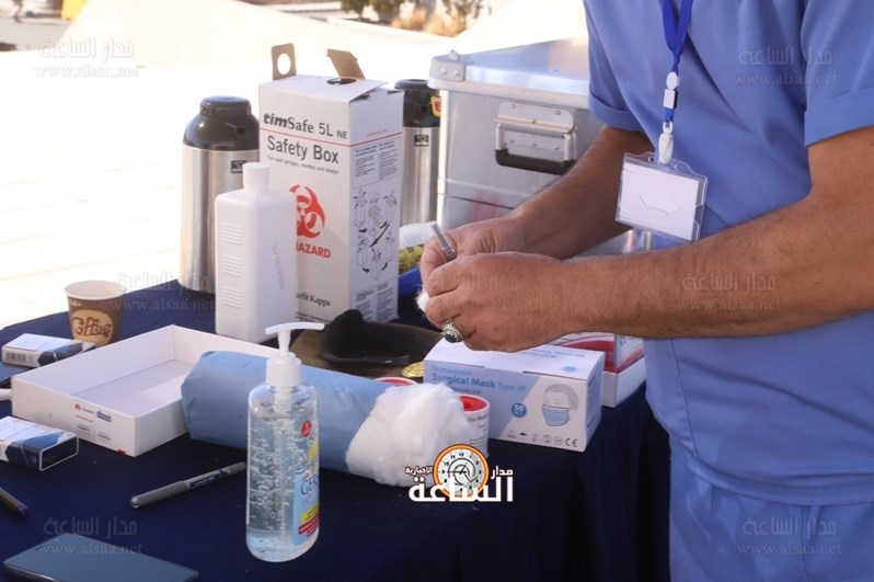 افتتاح مركز تطعيم كورونا في جامعة