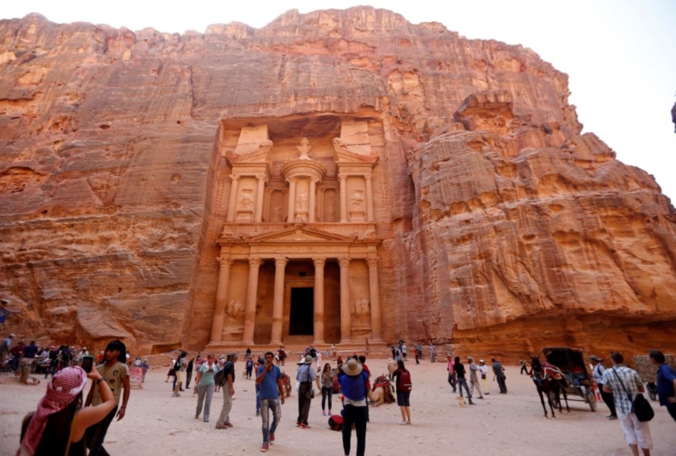 السياحة تعمم المصفوفة الخاصة بإعادة فتح