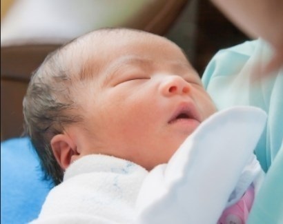 انخفاض وزن الطفل عند الولادة ربما