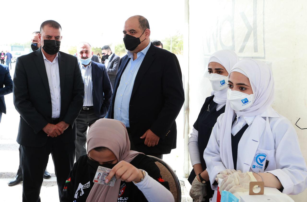 الهناندة: نسعى الى تطعيم جميع العاملين