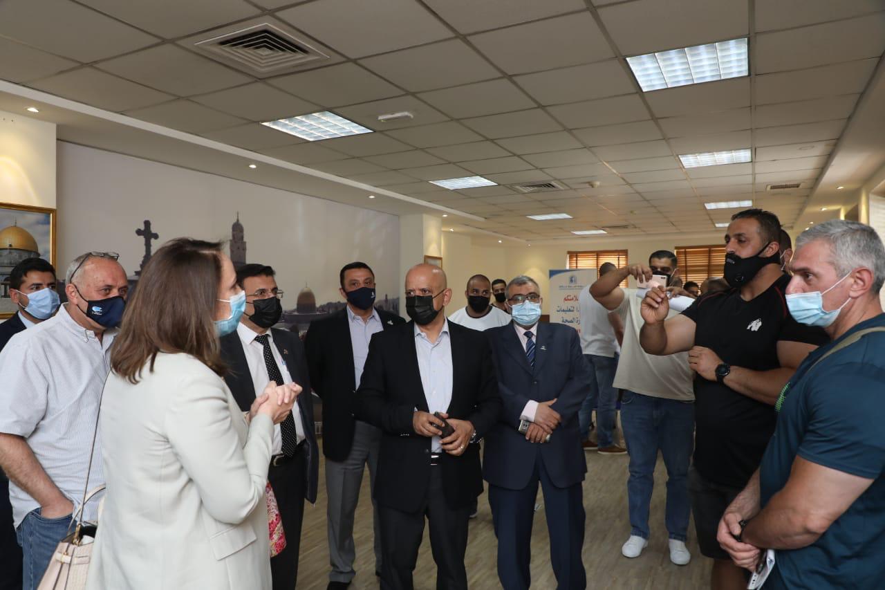 العلي تطلع في تجارة عمان على